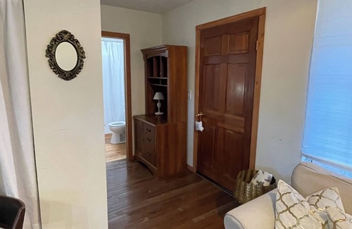 Frazier Park Cabaña | Evergreen Inn Cottage