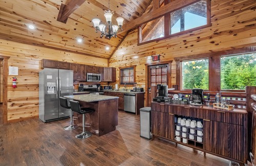 Caton Cabina | Evergreen Retreat - Luxury cabin - Sleeps 24 - Hot Tub - Indoor Pool