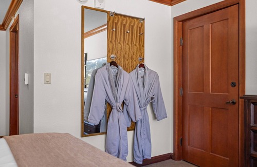Olympic Valley Complejo | Everline Resort & Spa Deluxe Valley View 2 Queens