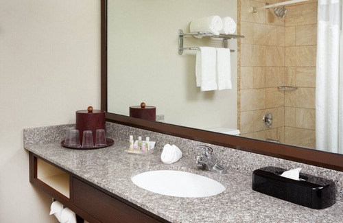 Matteson Casa | Everthing Matteson has to offer at Your Arms Reach! 3 Great Units, Free Parking