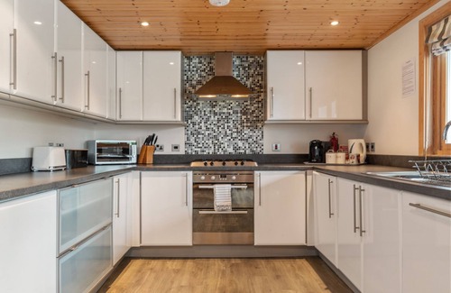 Penally Chalet De Esquí | Everwyn Lodge - Woodland Lodge with Hot Tub