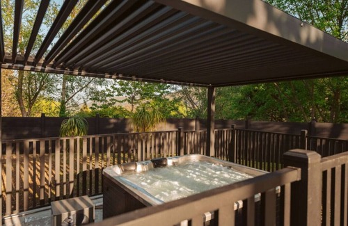 Warburton Alquiler De RV | "Everybody Yurt's" - Hot Tub with Views