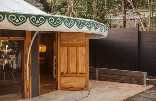 Warburton Alquiler De RV | "Everybody Yurt's" - Hot Tub with Views