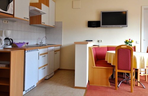 Reutte Apartamento | Vista despejada de las montañas, directamente sobre el río Lech, cerca del castillo de Neuschwanstein