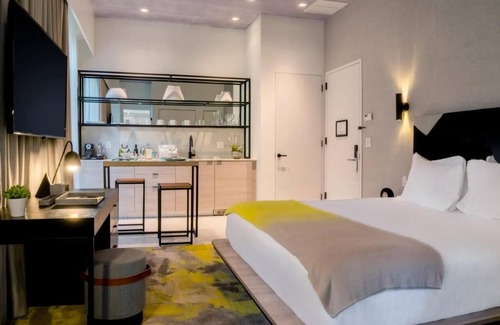 Midtown Hotel | Everything You Need For The Perfect Vacation! Pool, Pet-Friendly Property!