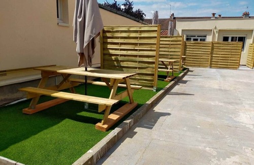 Le Mans Casa | Evian03 Large T2, quiet, terrace, free parking