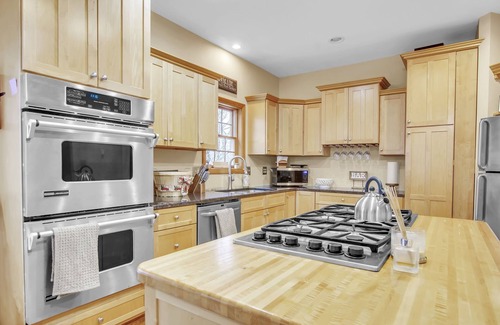 Ellicottville Chalet De Esquí | EVL Chalet in the Woods & The Ultimate Game Room!