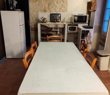 Anglade Casa | ex domaine chandelier chambre 4