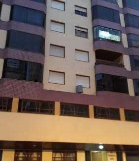 Capao da Canoa Apartamento | Excelente Apartamento 2 quadras mar e ar condicionado