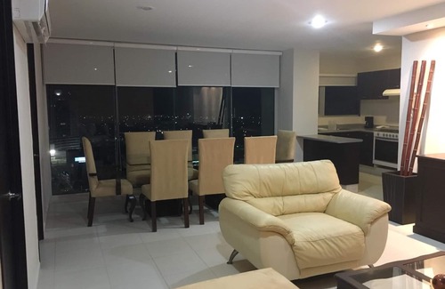 De Las Americas Apartamento | Excelente departamento en Torre Bocatowers