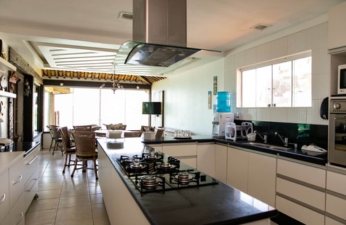Joao Fernandes Casa | Gran casa de playa en el John Fernandes con vistas a Praia Brava