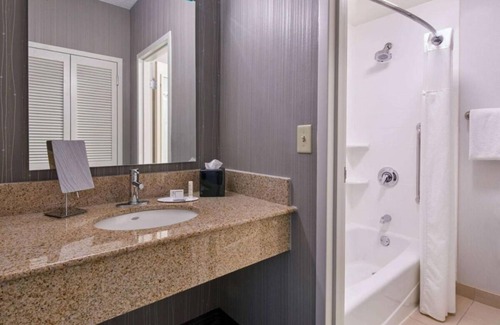 Eden Prairie Hotel | Excellent Choice! Unit w/ Courtyard View, Indoor Pool, Pets are Welcome with Fee