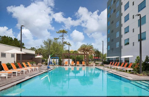 Williamsburg Casa | Excellent Choice! With Outdoor Pool, Pet-friendly, Close to Discovery Cove!