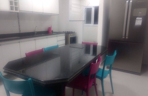 Praia Grande Apartamento | Excelente cobertura de 3 dormitorios para 12 personas, cerca de la playa.