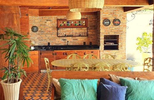 Buzios Casa | ¡EXCELENTE CASA EN GERIBA, 500m DE LA PLAYA! LINDA VISTA. 4 QTS, AREJADA, ACONCHEGANTE