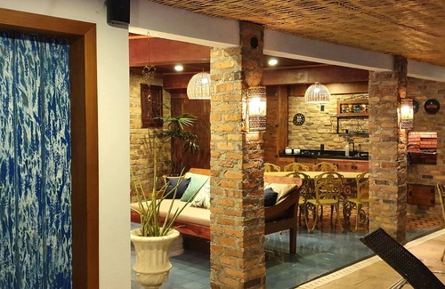 Buzios Casa | ¡EXCELENTE CASA EN GERIBA, 500m DE LA PLAYA! LINDA VISTA. 4 QTS, AREJADA, ACONCHEGANTE