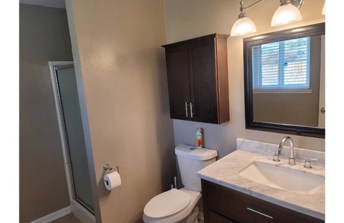 Fresno Condominio | Excellent Home Near Shopping and Restaurants