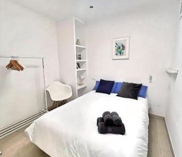 San Felipe Neri Apartamento | Excellent location Malaga centro historico 2 bed flat