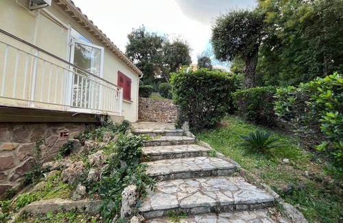 Les Issambres Villa | Exceptional sea view villa in absolute calm