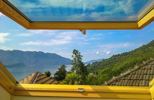Cannero Riviera Casa | Excepcional 3 piezas Rustico con balcón con magníficas vistas al lago