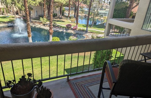 Cathedral City Condominio | Exceptional 2 Bedroom Condo - Welcome to Canyon Shores!