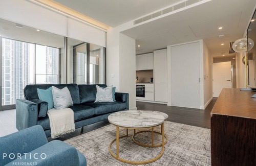 Vauxhall Apartamento | Exceptional 2-bed apartment in Damac Tower designed by Versace Home.