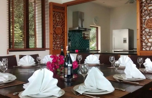 Wichit Villa | Excepcional casa noble frente a la playa