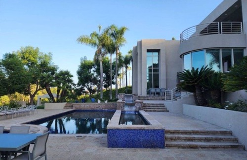 Fairbanks Ranch Casa | EXCEPTIONAL CONTEMPORARY EXECUTIVE HOME IN RANCHO SANTA FE, CA