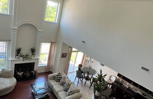 High Point Casa | 🍀 Exceptional Fully Equipped Spacious Home 1 King & 2 Queen BRs