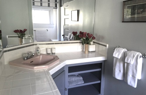Upper East Casa | Exceptional Guesthouse With Classic Charm in a Great Location