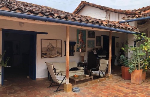 Barichara Casa | Exceptional House: Stylish, spacious, Central, Steps from Plaza and Restaurants