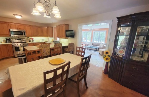 East Harwich Casa | Exceptional mid-Cape oasis with many amenities!
