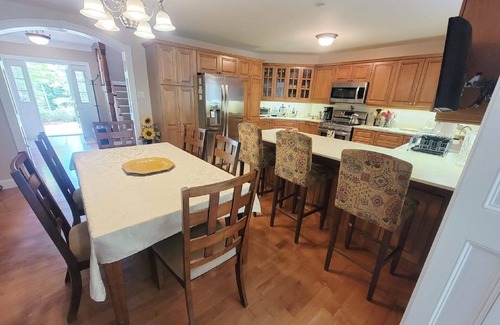 East Harwich Casa | Exceptional mid-Cape oasis with many amenities!
