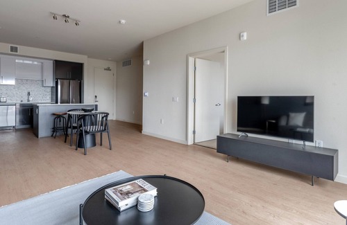 Piedmont Avenue Apartamento | Exceptional Oakland 1BR w/ Gym & Courtyard, nr Shopping, by Blueground