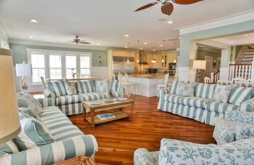 Wrightsville Beach Casa | Excepcional casa frente al mar con piscina en el corazón de Wrightsville Beach