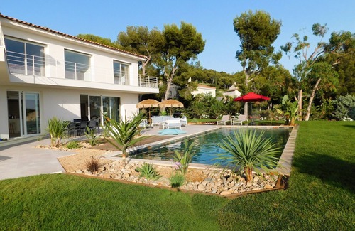 Saint-Cyr-sur-Mer Villa | Casa excepcional, magníficas vistas al mar y piscina privada.