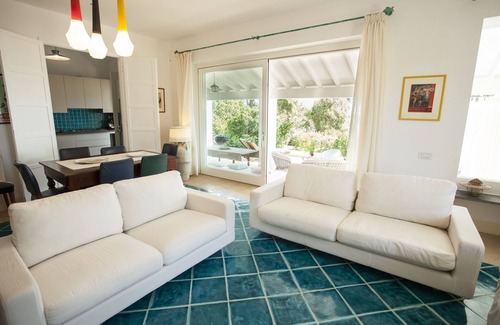 Santa Margherita di Pula Villa | villa exclusiva frente al mar acceso directo a la playa con piscina privada