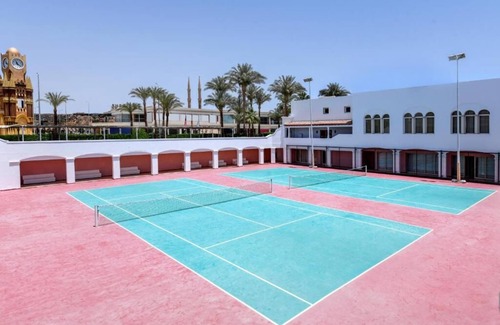 Ras Umm Sid Hotel | Exclusive Adults-Only Escape: 3 Sea-view Rooms + Tennis, Pools & Water Sports