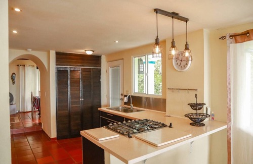 Cerro Azul Villa | Villa La Vista