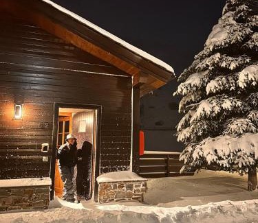 Soldeu Casa | Exclusiva Cabaña en Incles - Vistas al Valle & Pistas de Ski Grandvalira - Free Parking