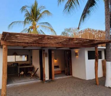 Barra de Potosi Apartamento | Exclusiva Casita frente al mar
