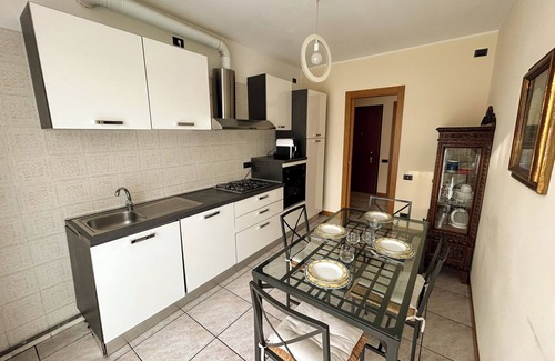 Stazione Apartamento | [Exclusive 120 SQM] in the heart of Bergamo