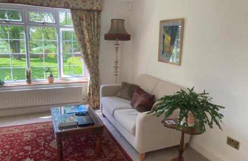 Hellidon Apartamento | Exclusive 2 Bedroom Apartment with Summer House and Hot Tub