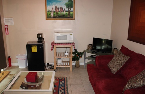 Fairburn Casa | Exclusive 2 bedrooms Suite at Fairburn Finest