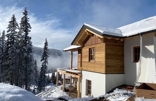 Lachtal Chalet De Esquí | Exclusive 200 m² Luxury Chalet with Whirlpool & Sauna – Pure Relaxation