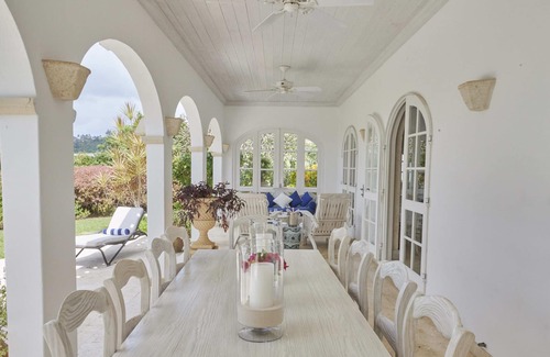 Halcyon Heights Villa | Beautiful 4 bedroom villa for friends and family
