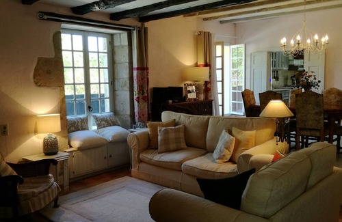 Saint-Eutrope-de-Born Cabaña | Exclusiva solo para adultos Hermosa cabaña francesa