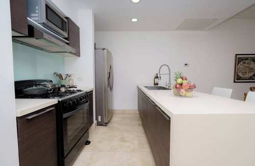 Marbella Apartamento | Lujoso 1BRand balcón en Yoo Panamá