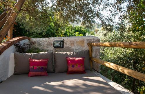Faralya Cama Y Desayuno | Exclusive and Romantic Boutique Hotel