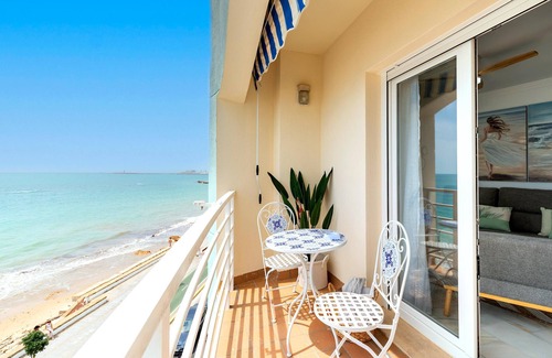Cadiz Apartamento | Exclusive apartment in front of the sea. Victoria